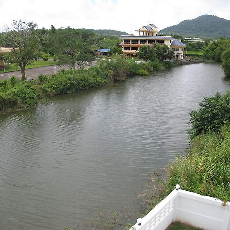 Siam Cafe' Guesthouse Phuket Dış mekan fotoğraf